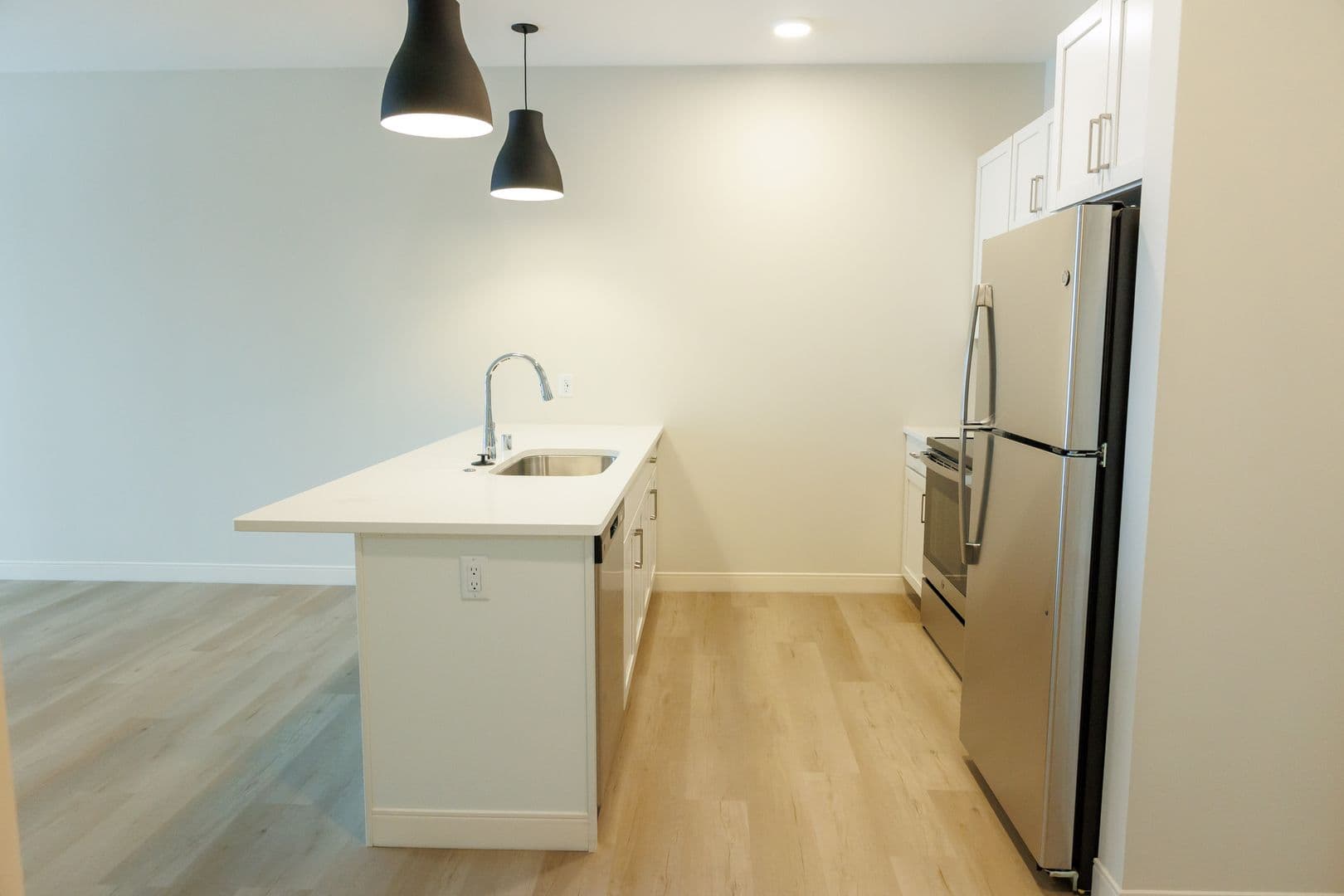 Menasha Apartment: 3001 - 3003 Community Way