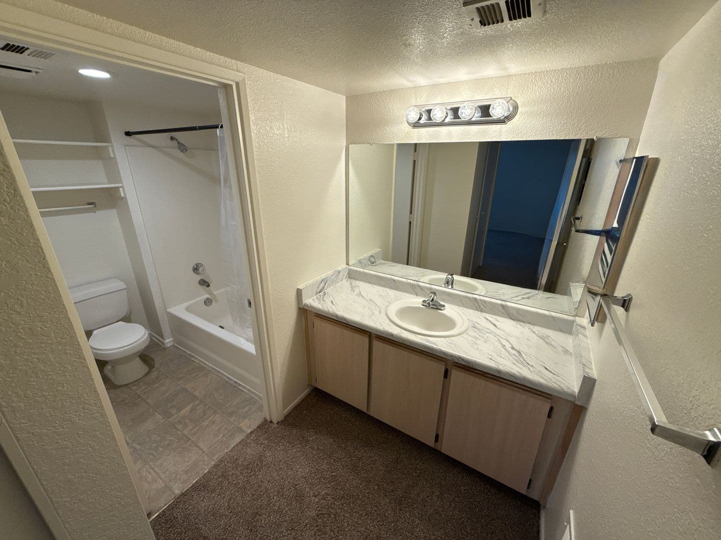 Flagstaff Apartment: 1000 W Forest Meadows St