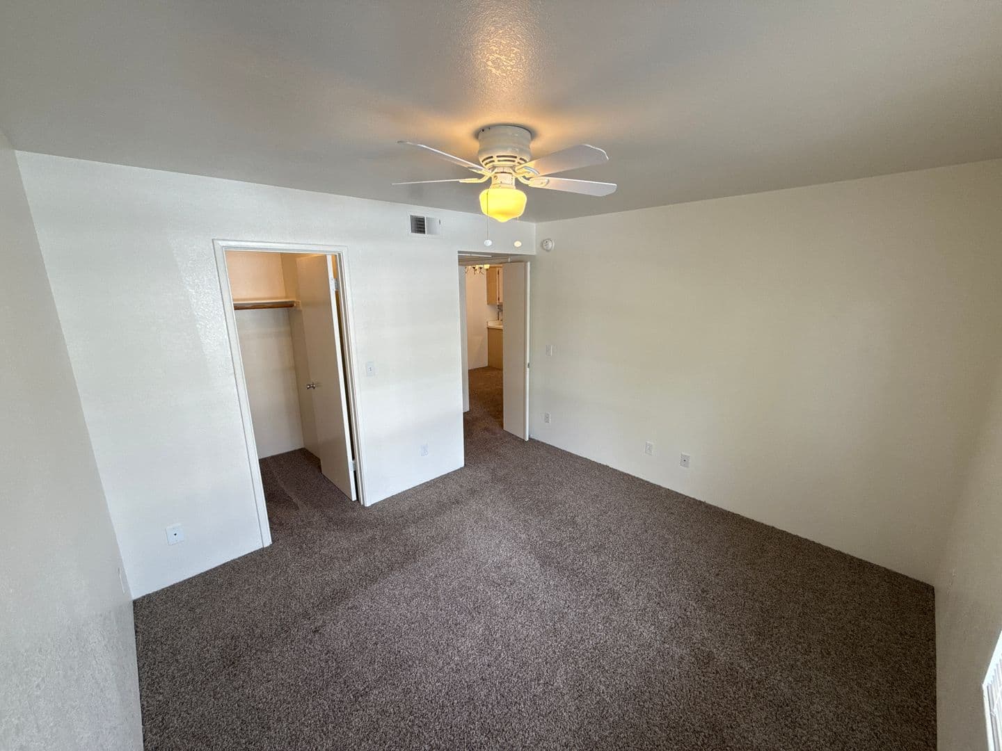 Flagstaff Apartment: 1000 W Forest Meadows St