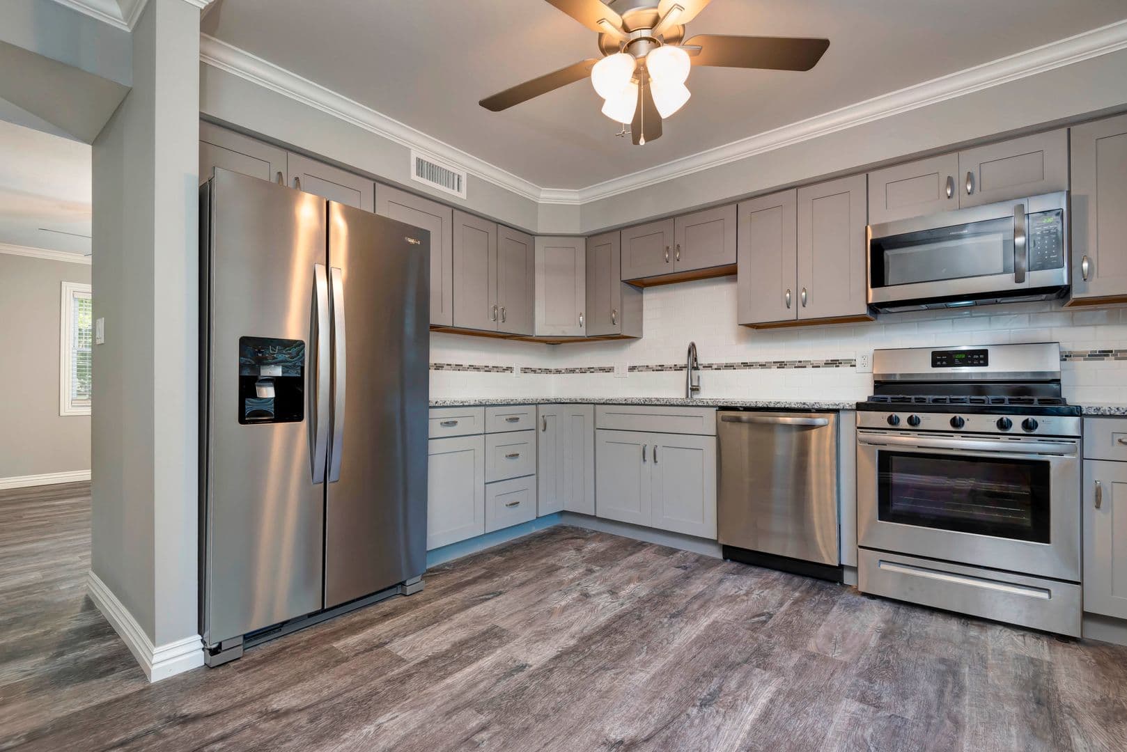 Springfield Townhome: 1500 West Grand Street