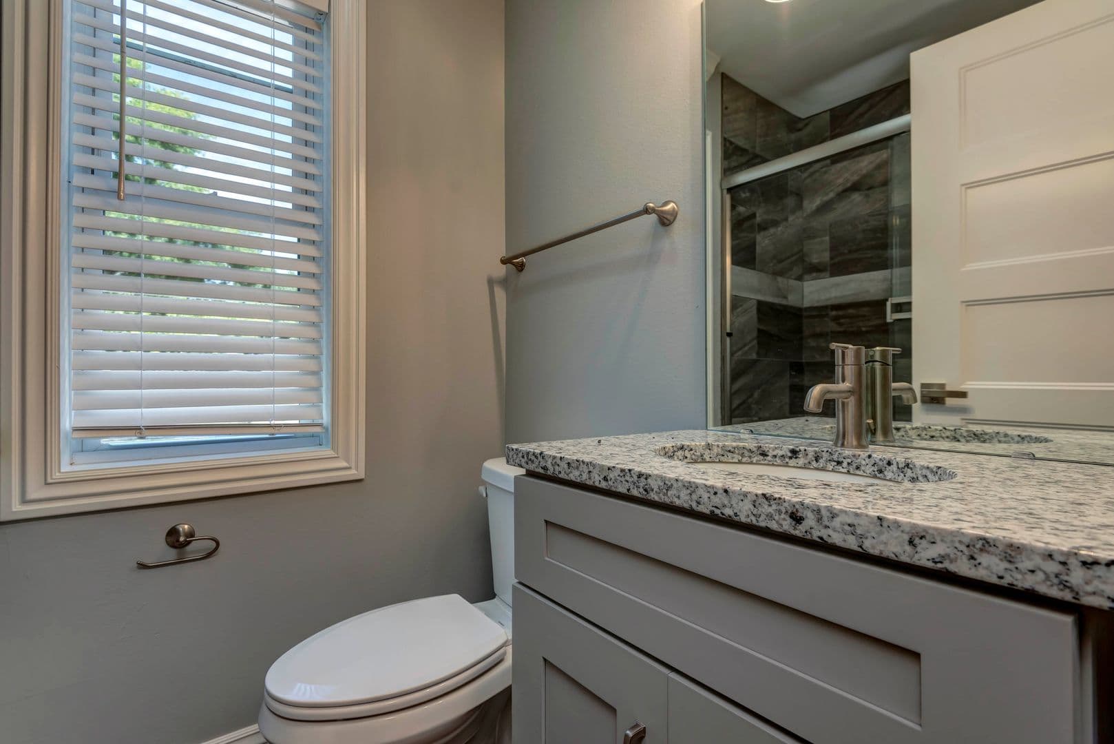 Springfield Townhome: 1500 West Grand Street
