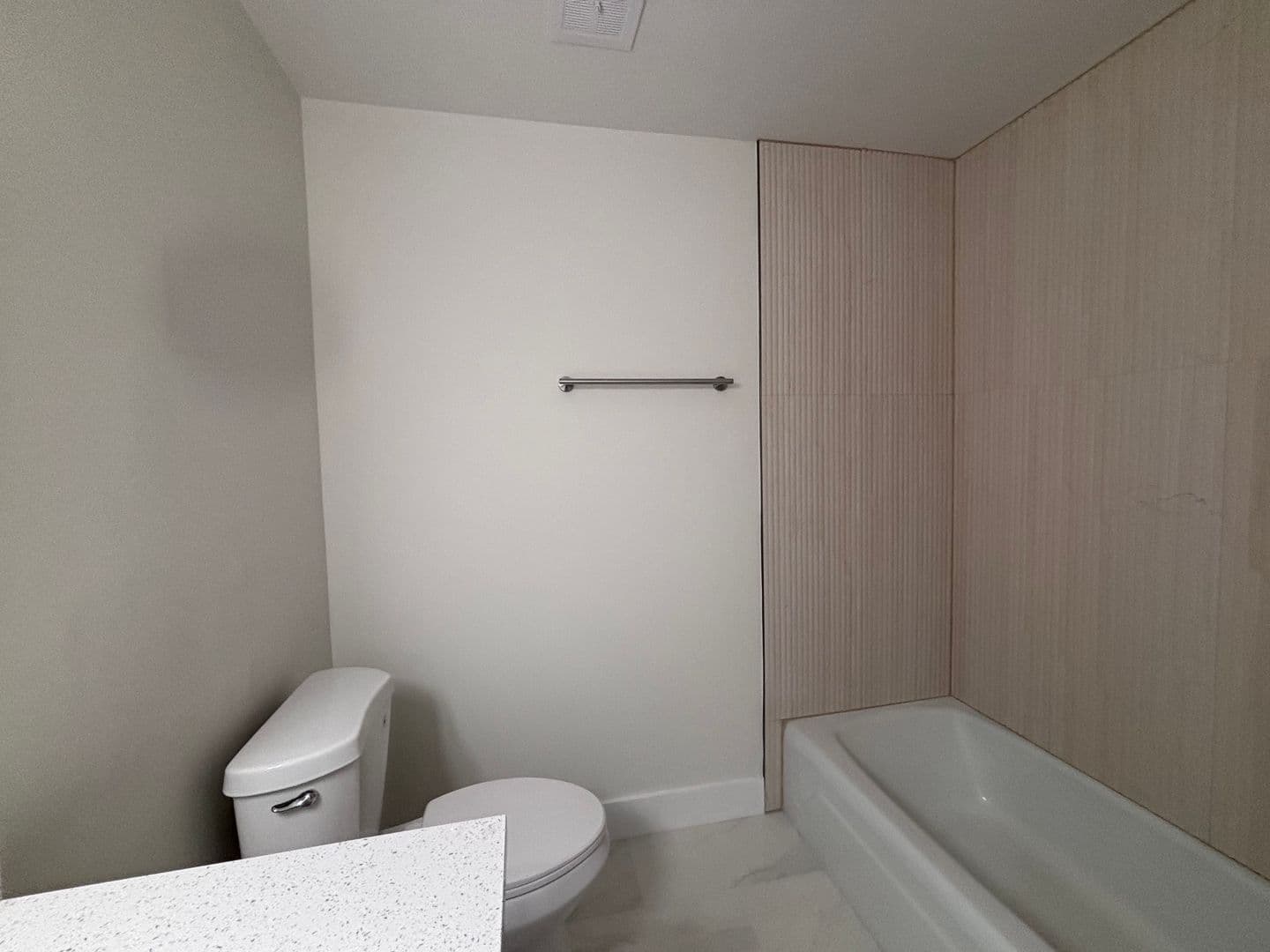 Sanford Apartment: 711 E 1st Street