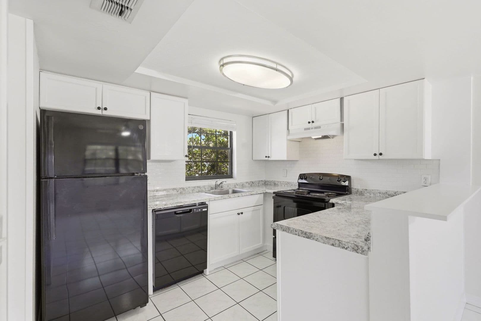 Kissimmee Apartment: 180 Royal Palm Drive
