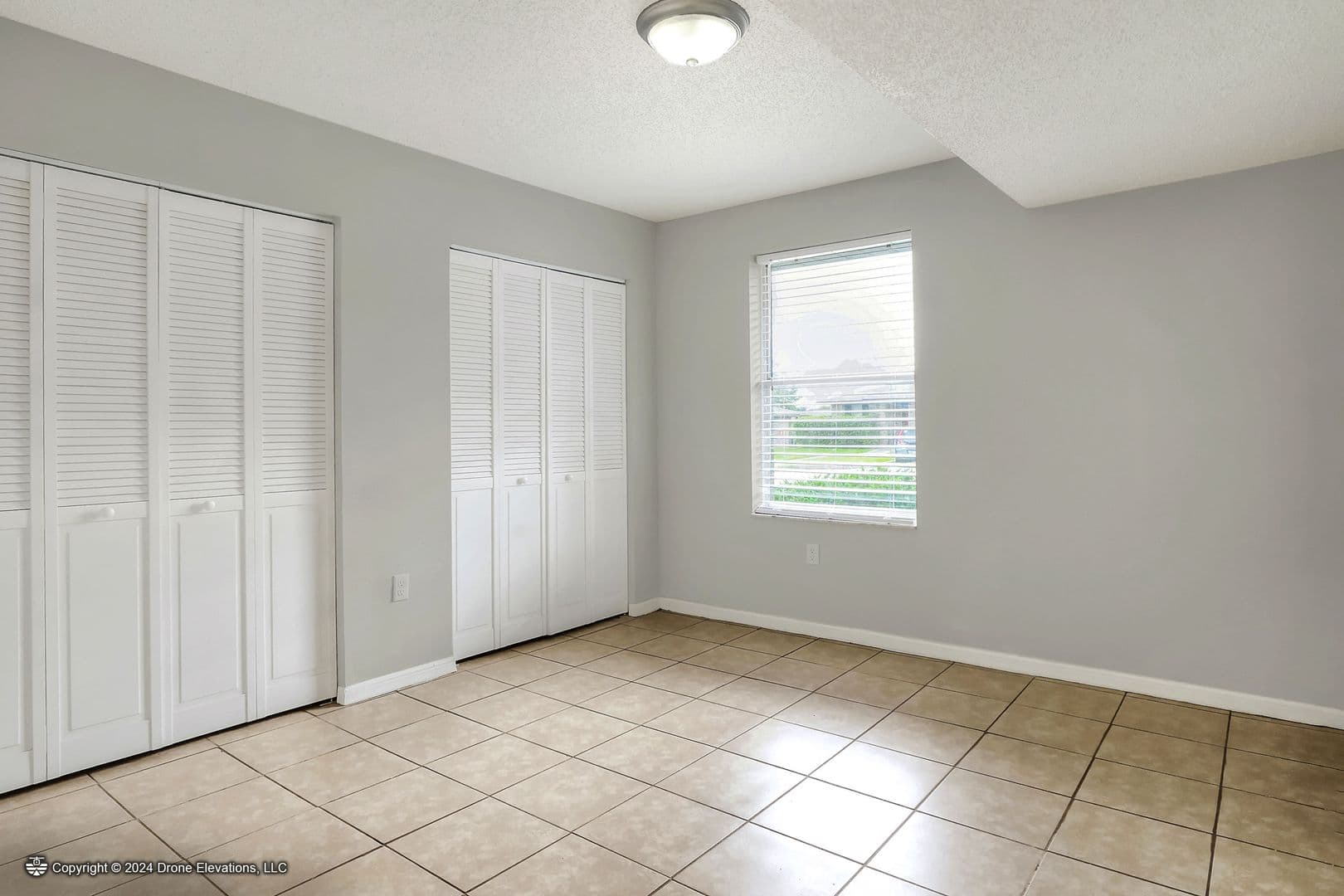 Eagle Lake Apartment: 2200 Clover Ridge Ct