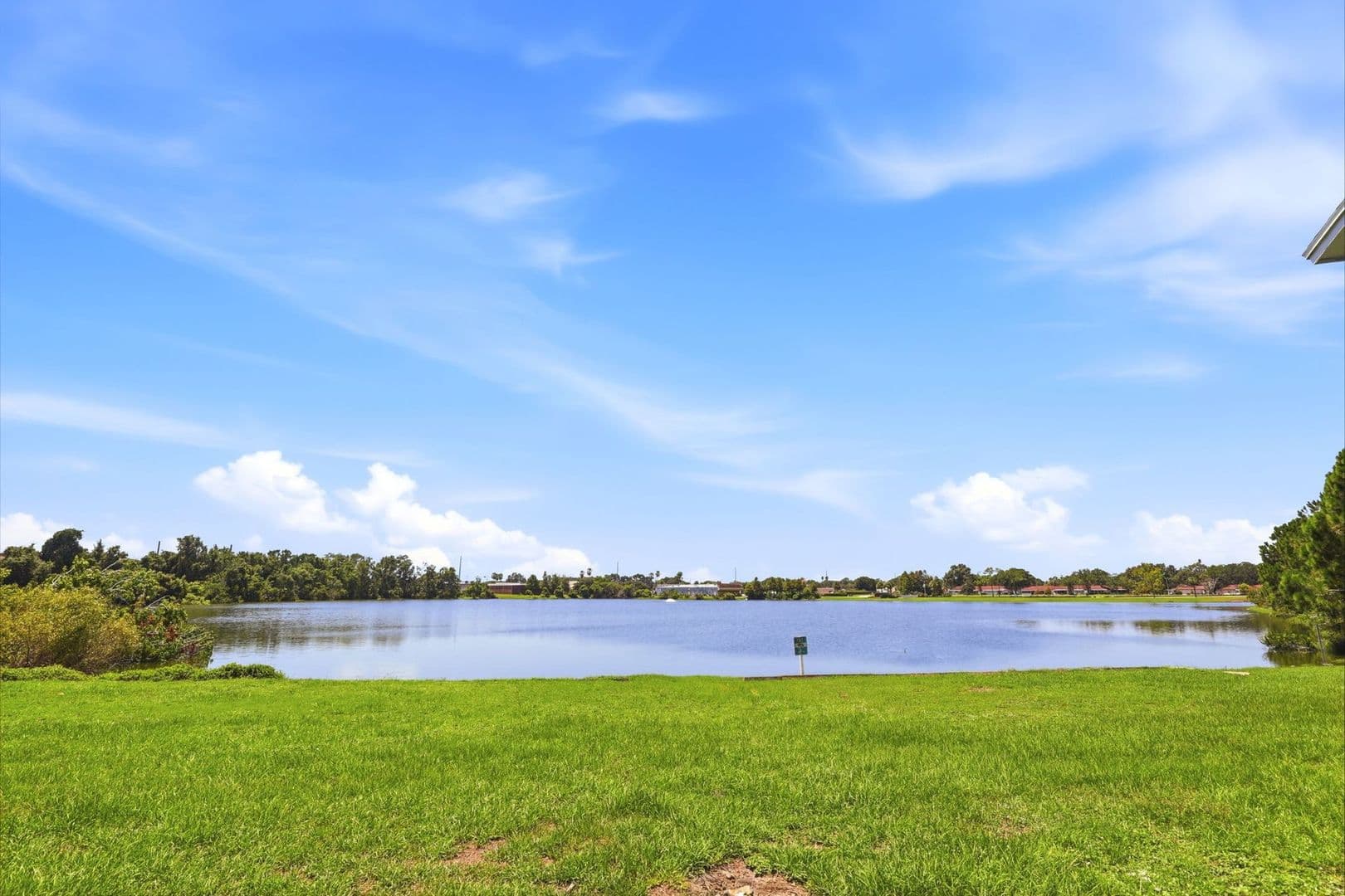 Kissimmee Apartment: 180 Royal Palm Drive