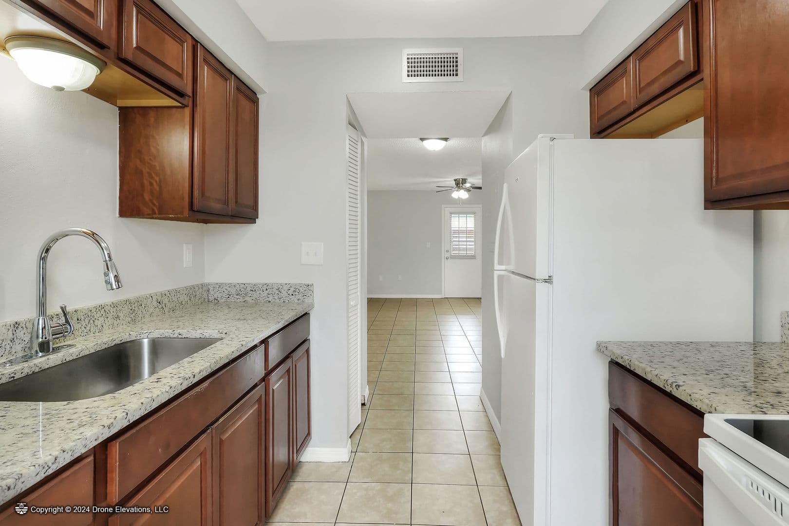 Eagle Lake Apartment: 2200 Clover Ridge Ct