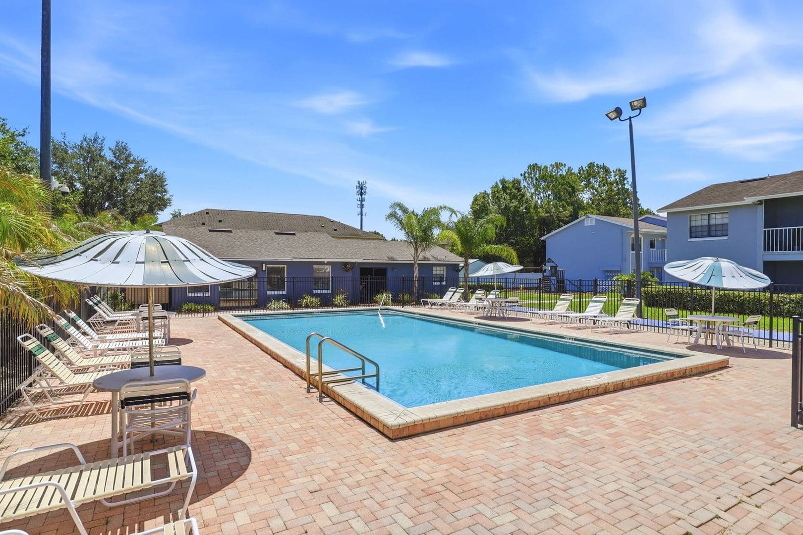 Kissimmee Apartment: 180 Royal Palm Drive
