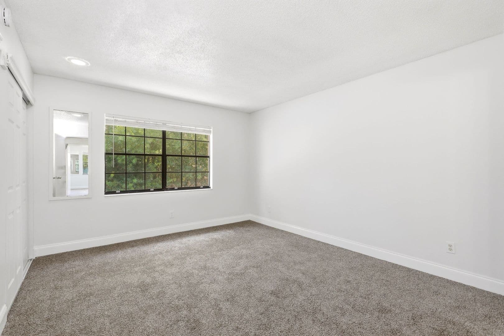 Kissimmee Apartment: 180 Royal Palm Drive