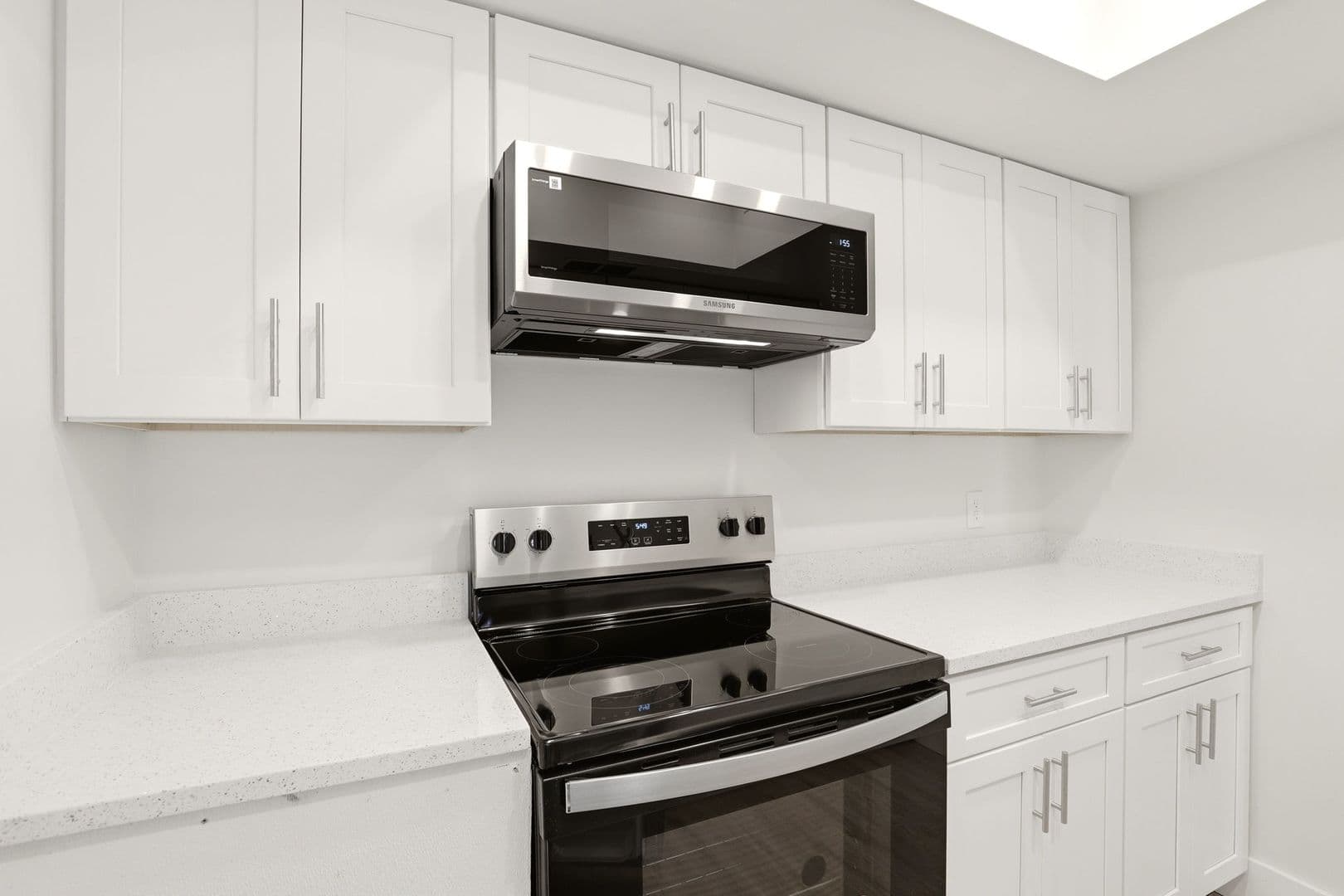 Sanford Apartment: 711 E 1st Street