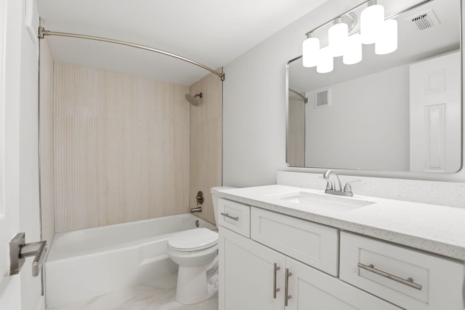 Sanford Apartment: 711 E 1st Street