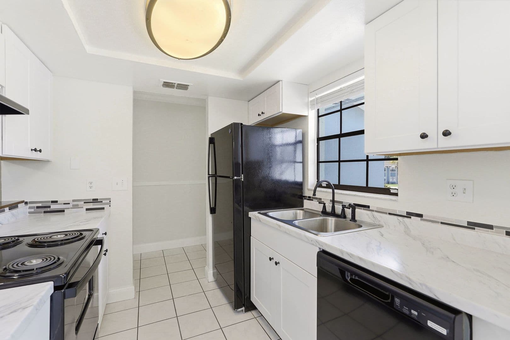 Kissimmee Apartment: 180 Royal Palm Drive