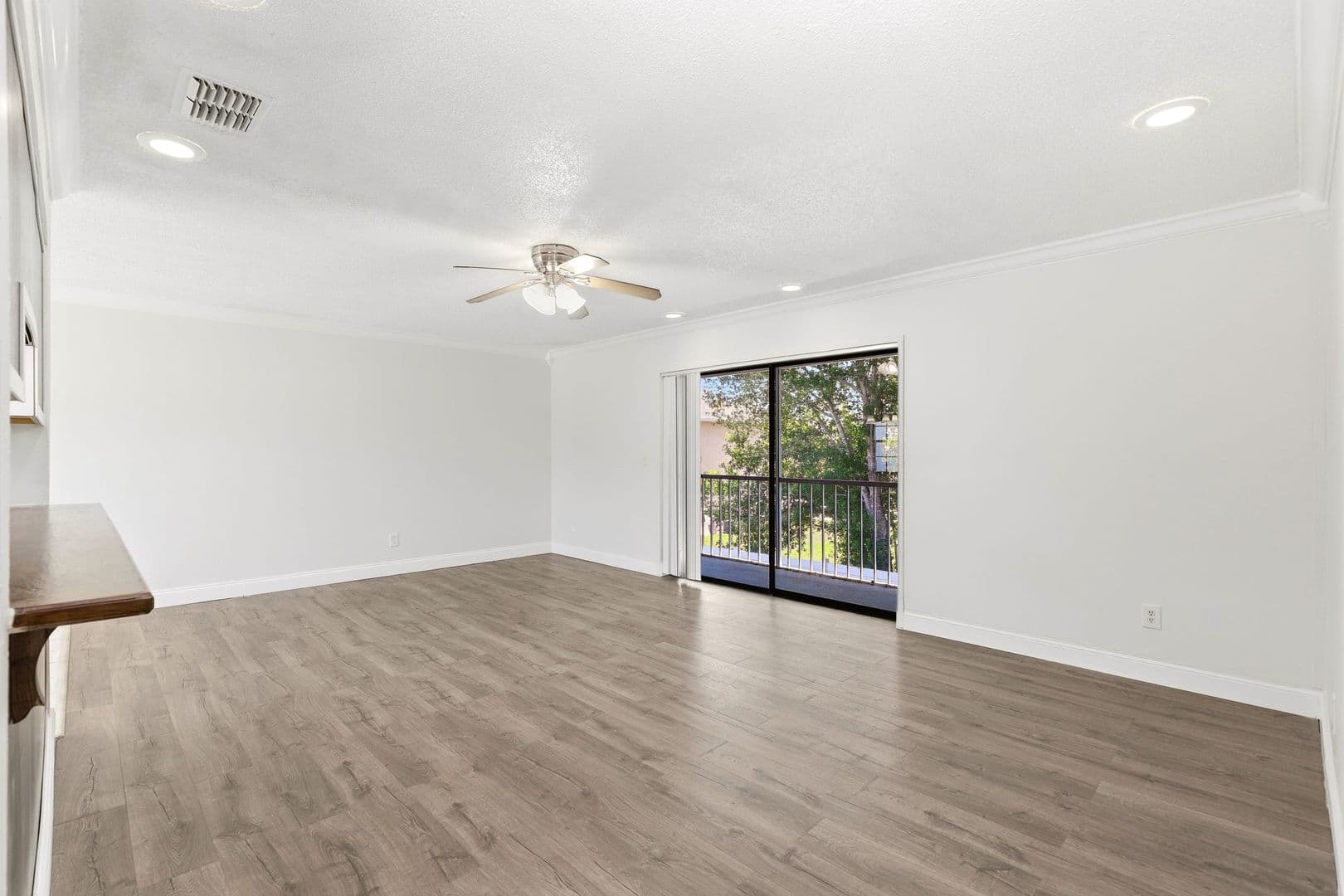 Kissimmee Apartment: 180 Royal Palm Drive