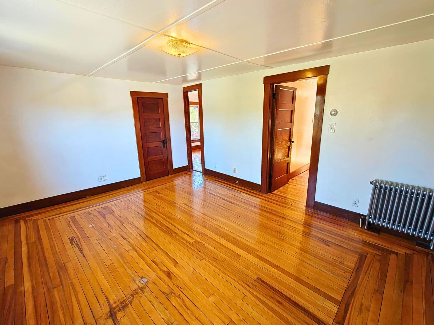 Westfield Apartment: 62 Granville Rd