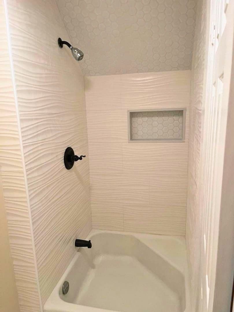 Northampton Apartment: 50 Phillips Place