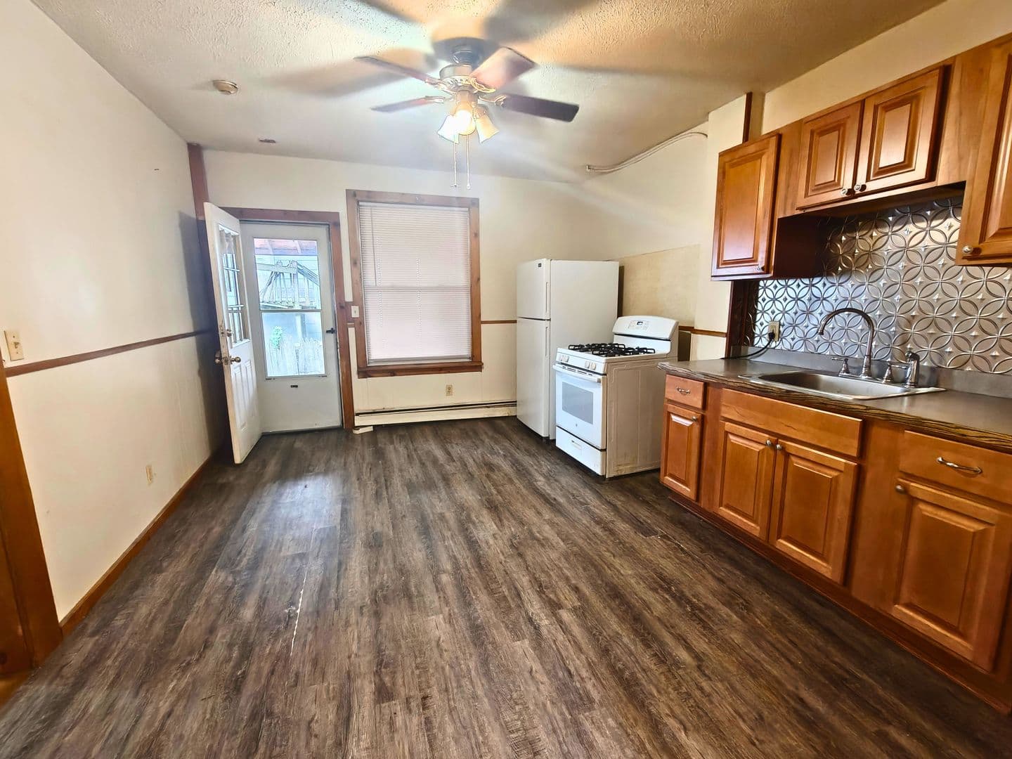 Westfield Apartment: 14 Parker Ave