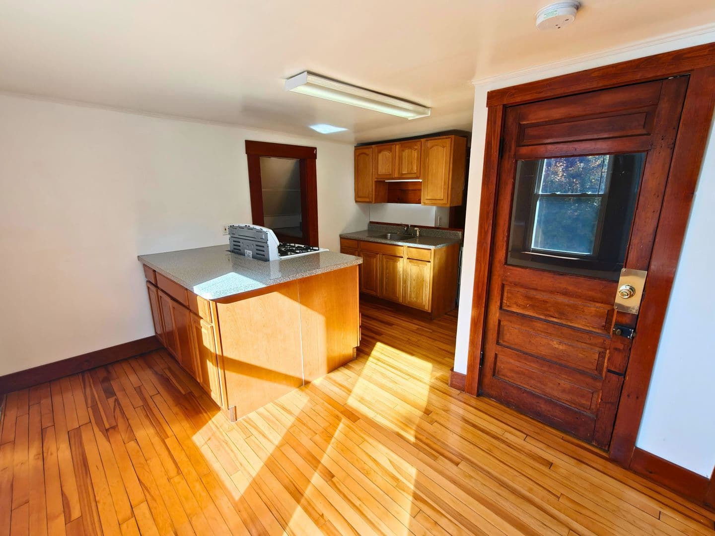 Westfield Apartment: 62 Granville Rd