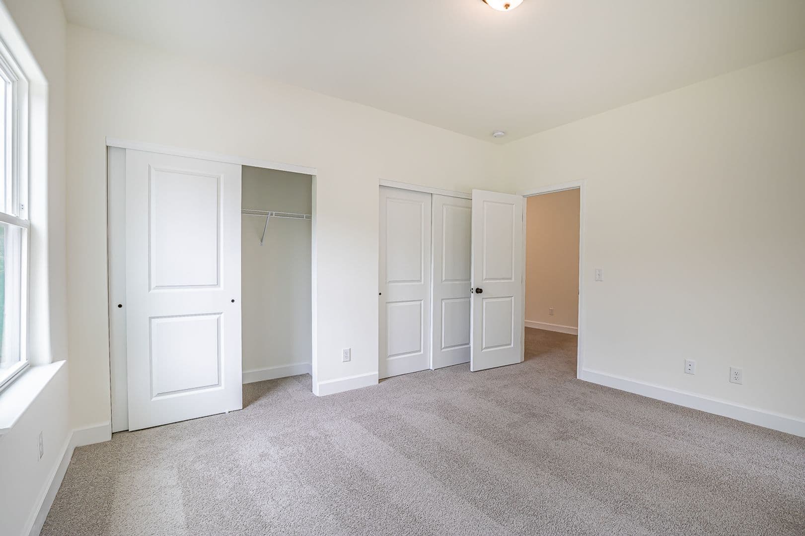 Ridgeland House: 252 Weathersbee Street
