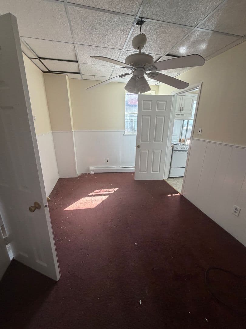 Philadelphia Apartment: 1523 S 10th St