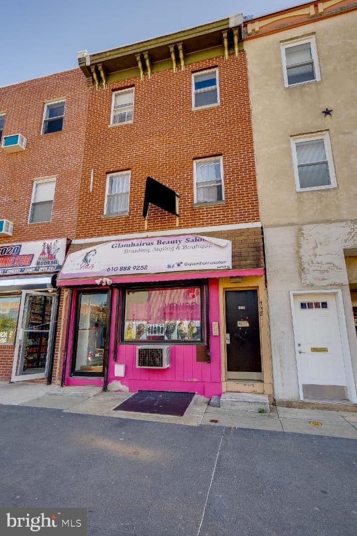 Philadelphia Apartment: 4028 Market St