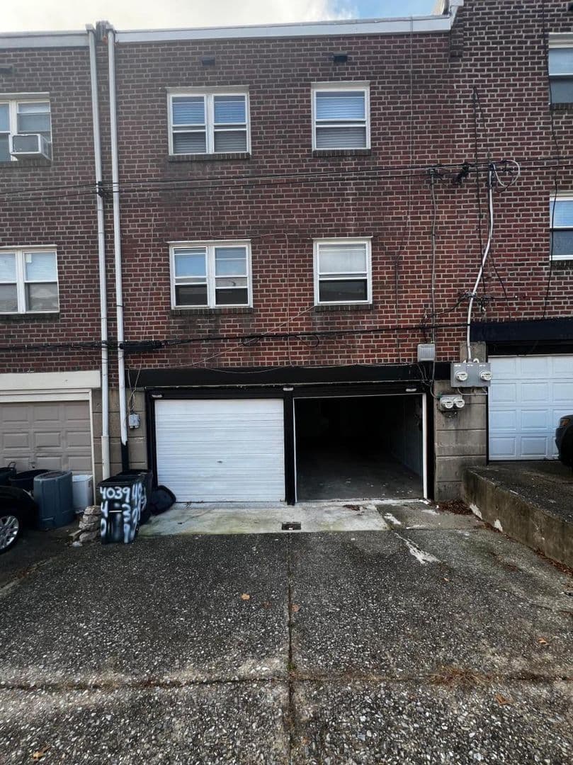 Philadelphia Apartment: 4039 Balwynne Park Rd