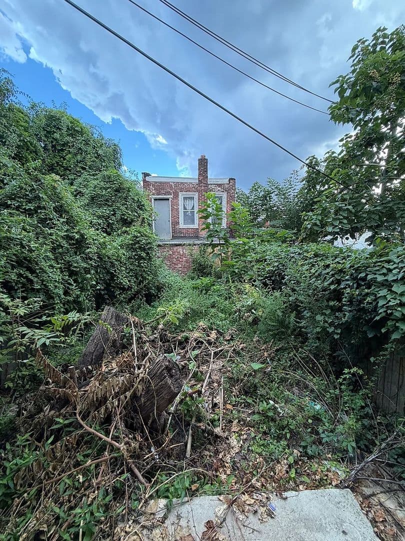 Philadelphia Apartment: 1918 W Diamond St