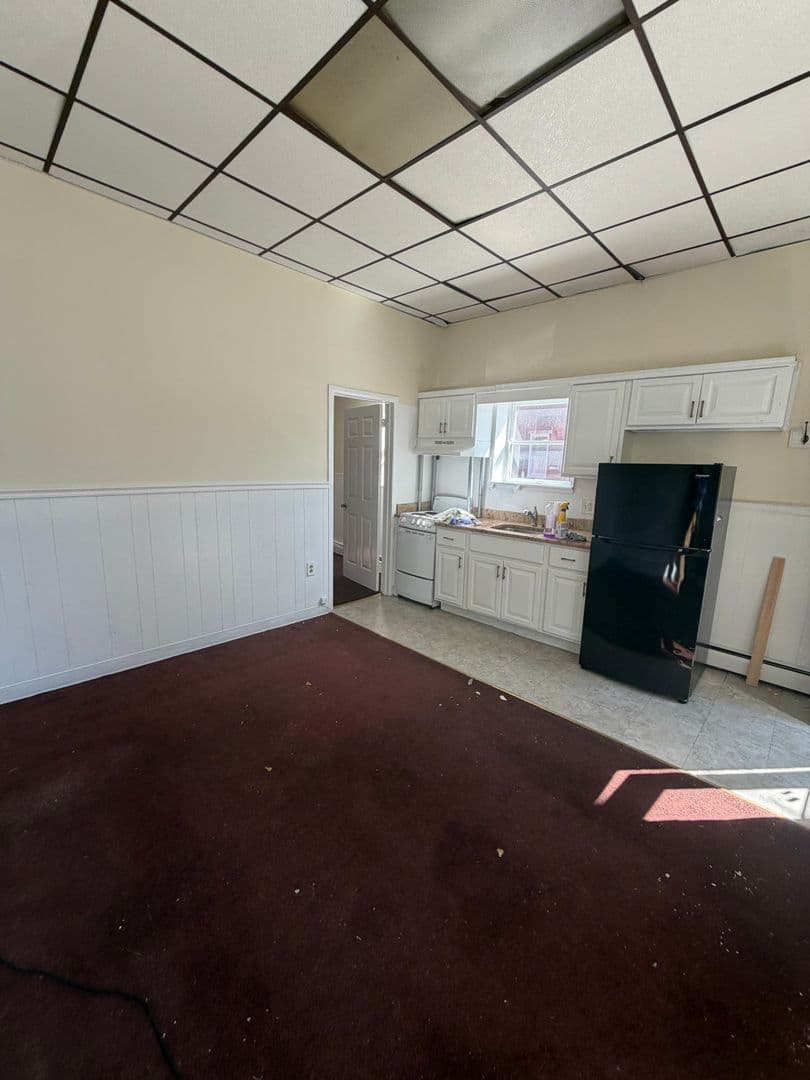 Philadelphia Apartment: 1523 S 10th St