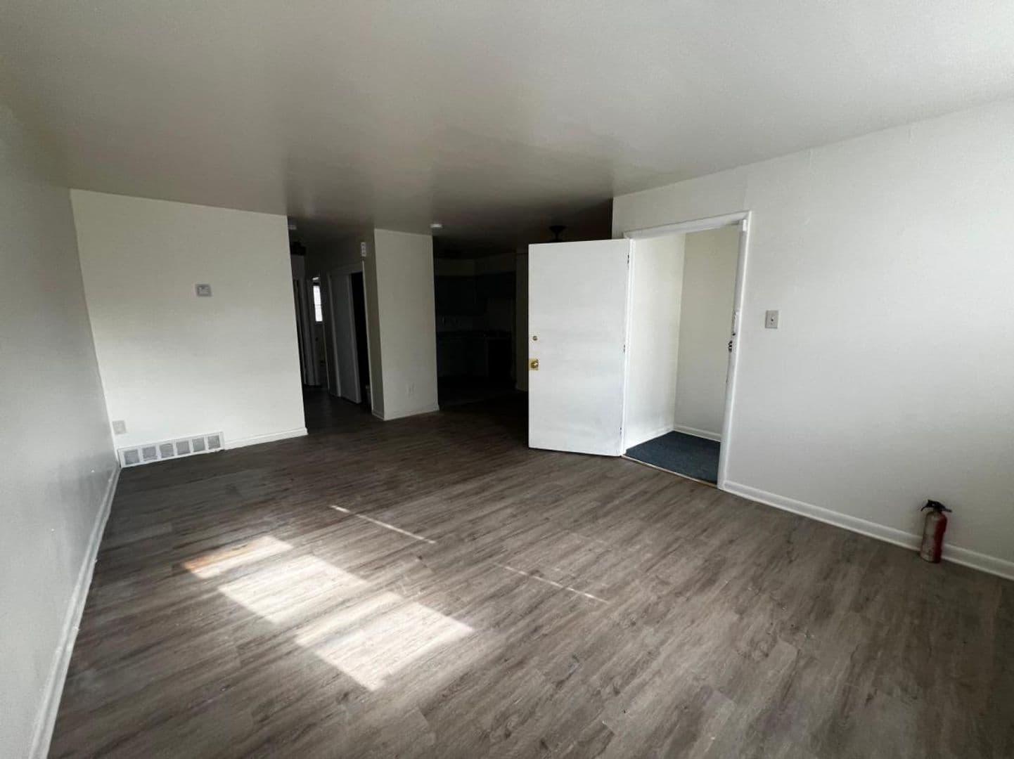 Philadelphia Apartment: 4039 Balwynne Park Rd
