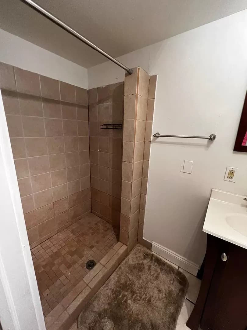Philadelphia House: 536 N 12th St