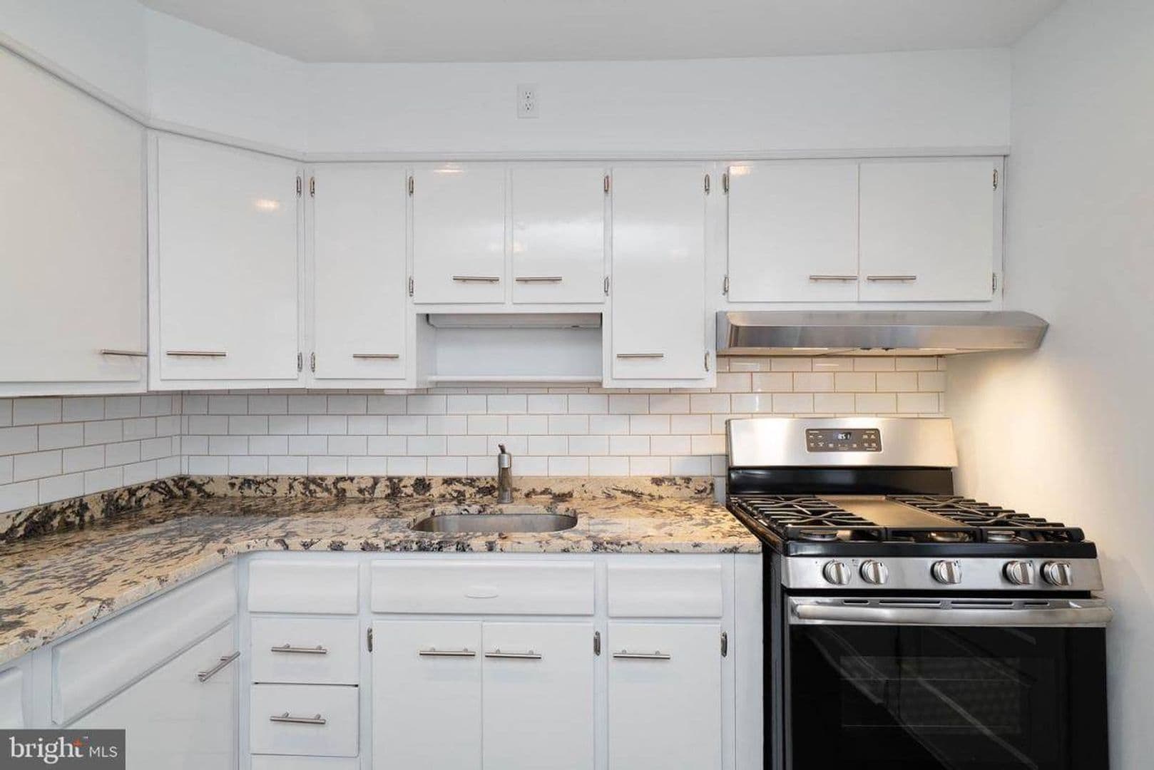 Philadelphia House: 2836 Snyder Ave