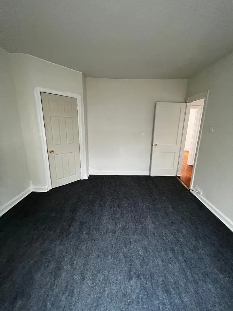 Philadelphia House: 926 E Stafford St
