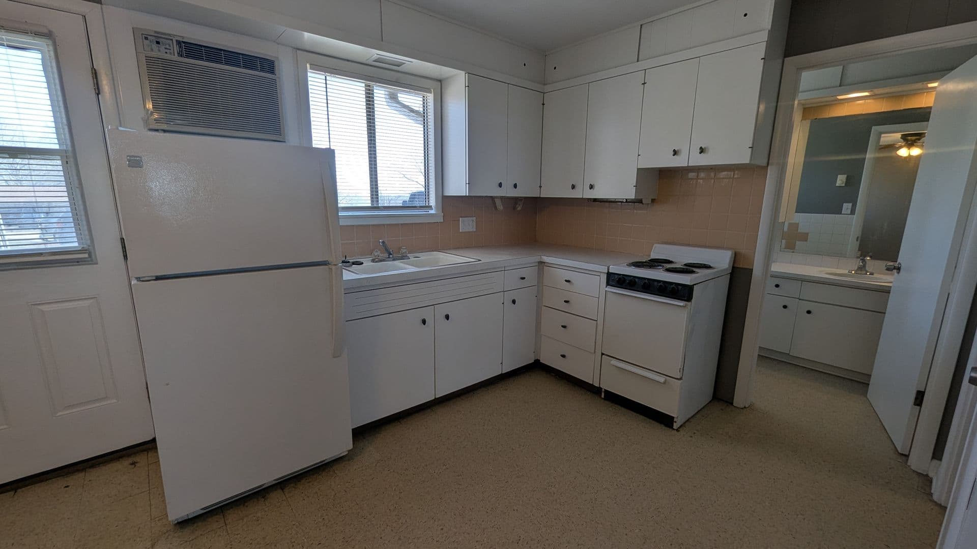 Stockton Apartment: 1214 S Blake