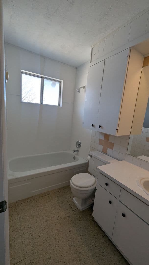 Stockton Apartment: 1214 S Blake