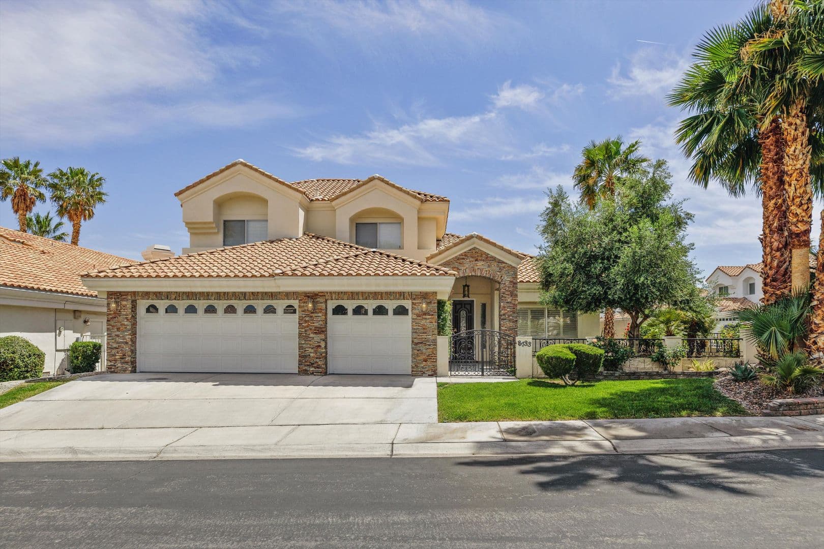 Las Vegas House: 8133 Horizon Lake Drive