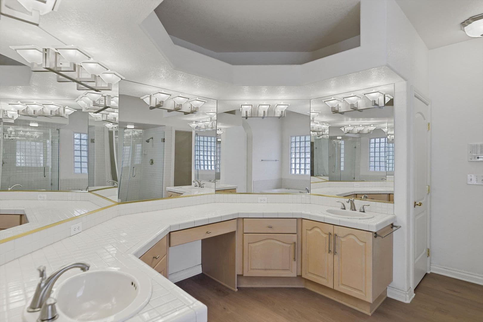 Las Vegas House: 8133 Horizon Lake Drive