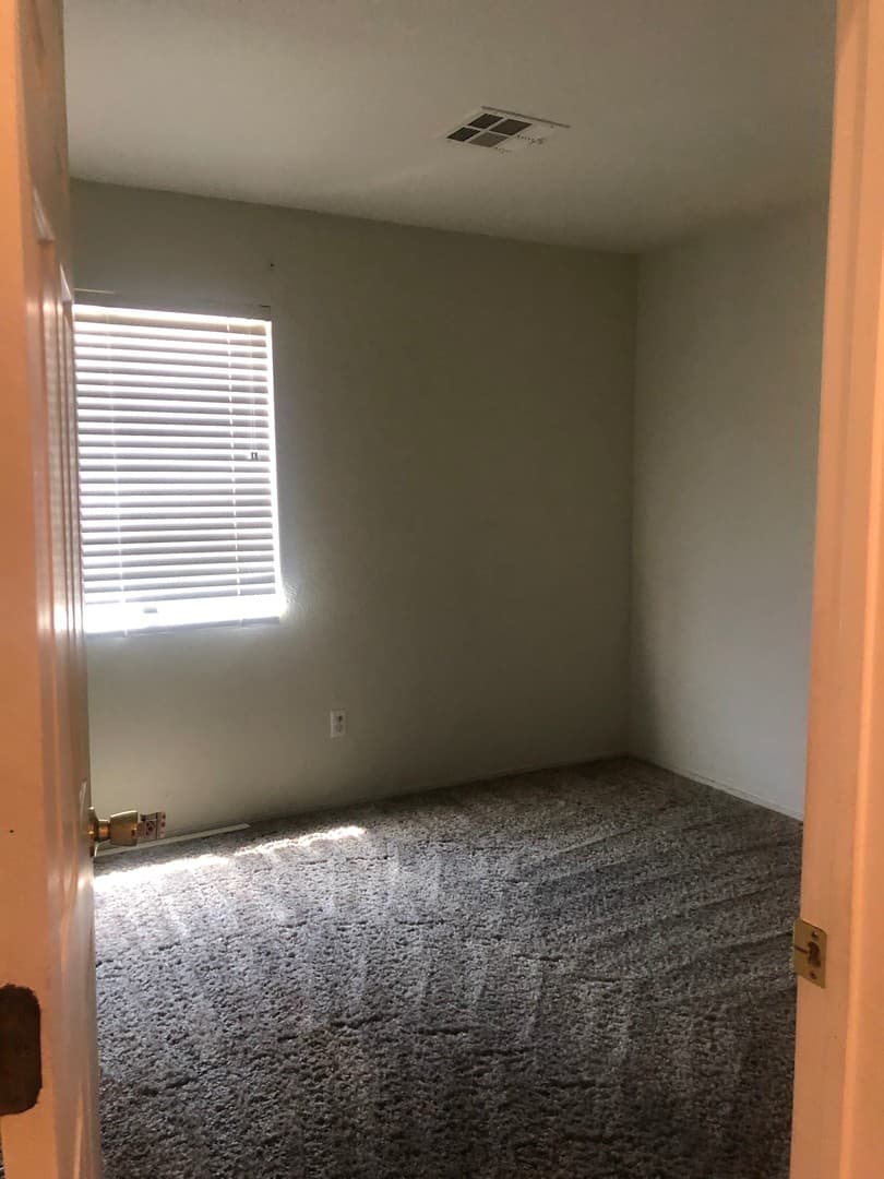 Las Vegas House: 8645 Grand Pine