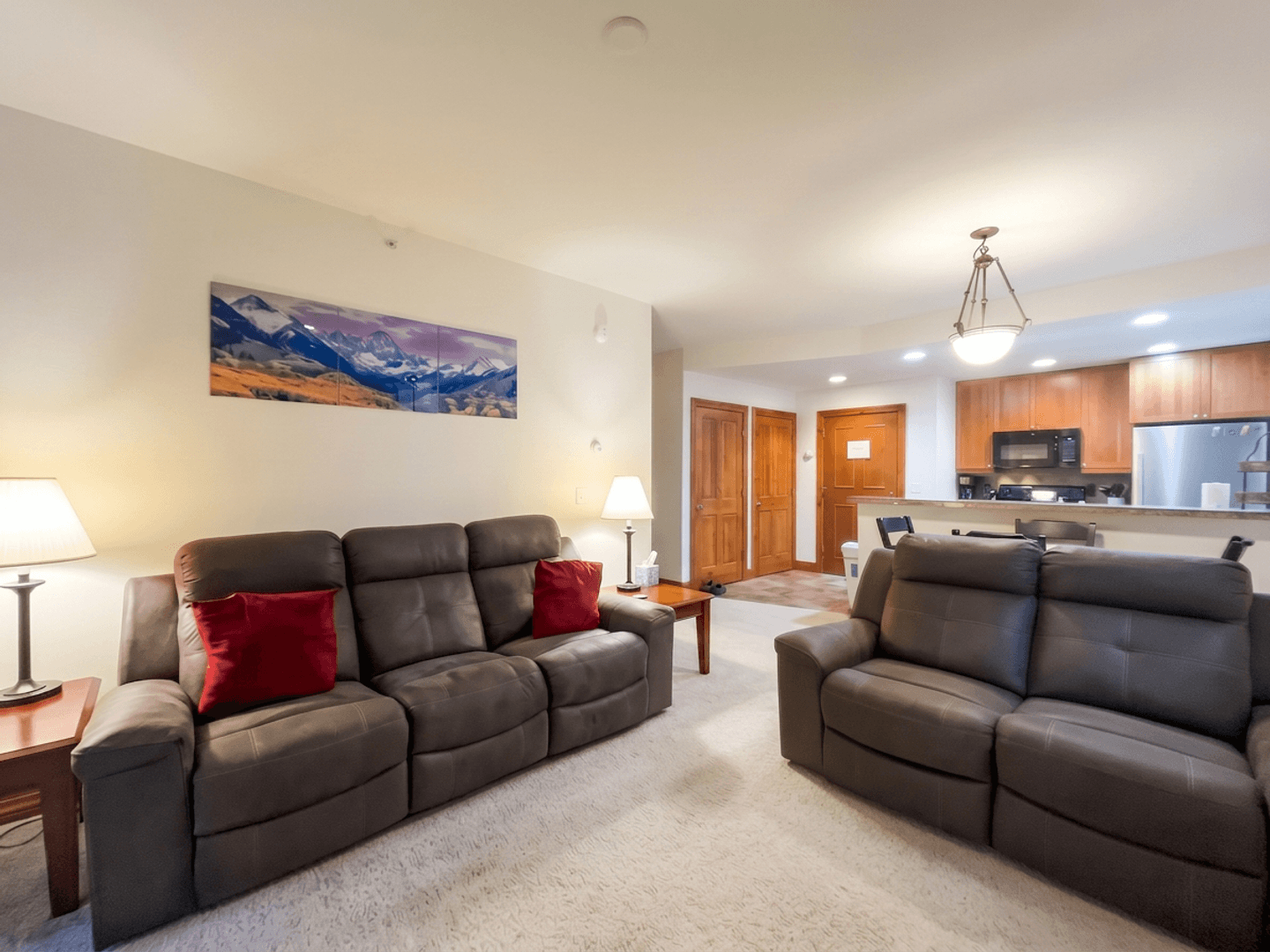 Breckenridge House: 34 Highfield Trail, Unit 112