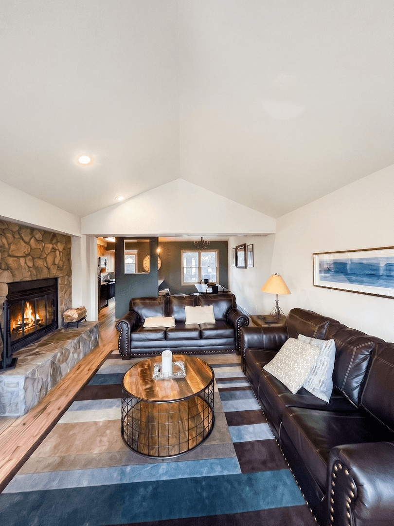 Breckenridge Townhome: 1120 Baldy Rd