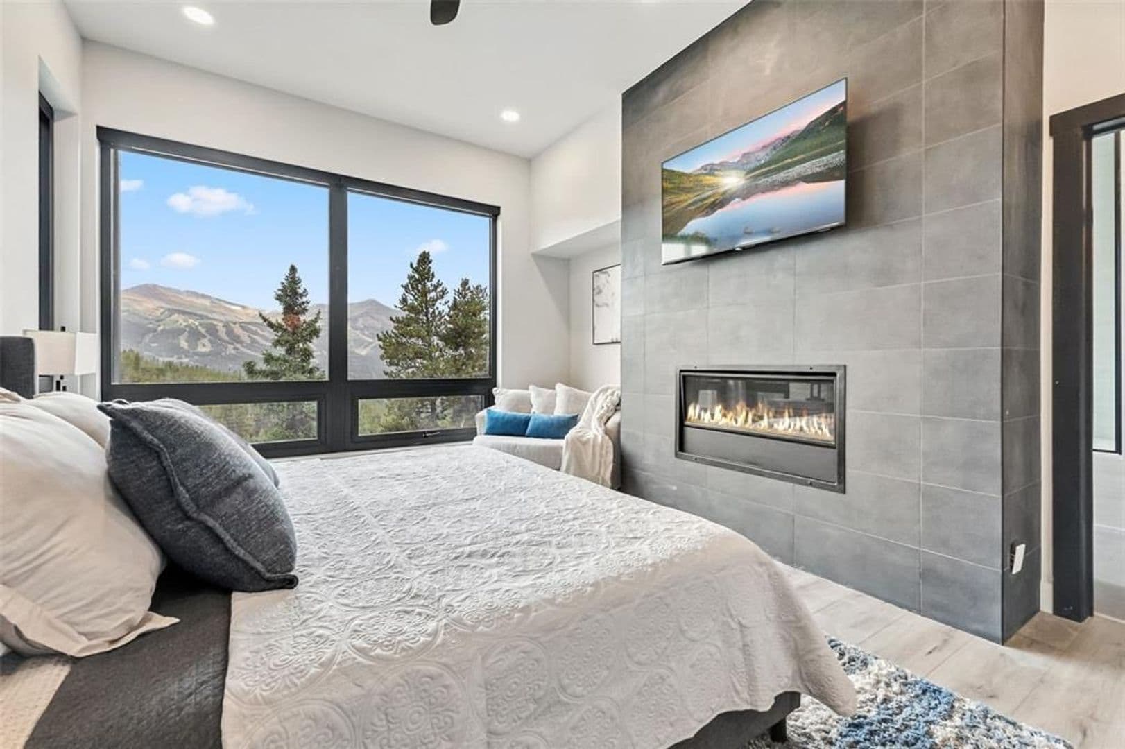 Breckenridge House: 2520 Boreas Pass Rd