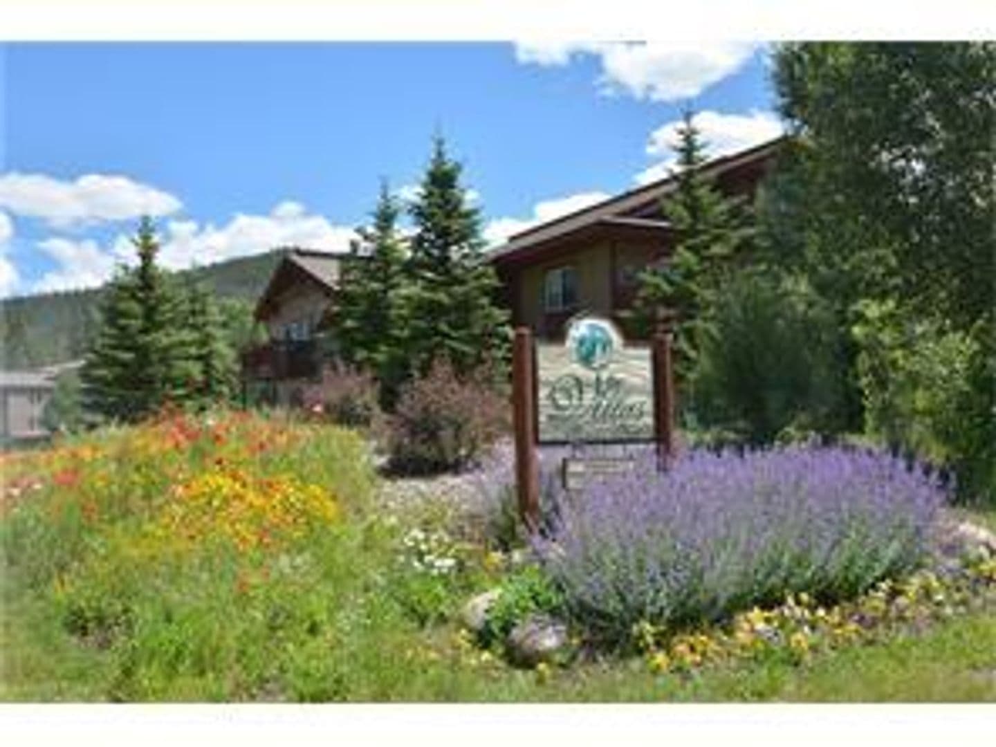 Breckenridge House: 183 Pelican Circle, Unit 1308