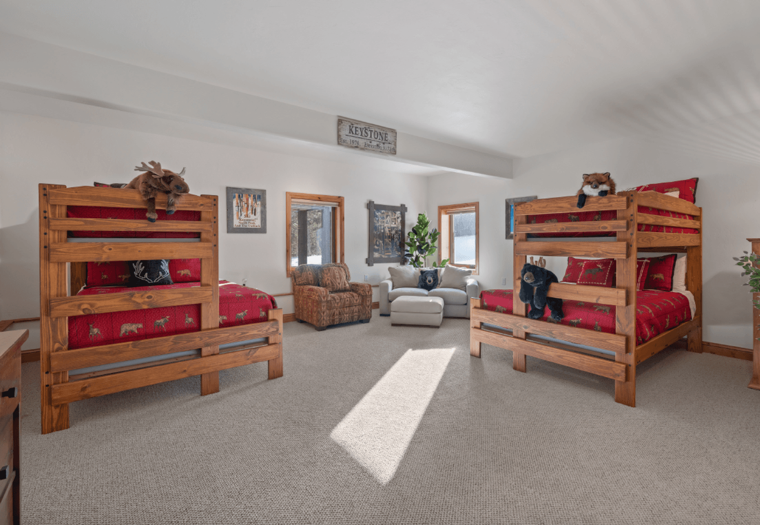 Silverthorne House: 234 Solomons Lane