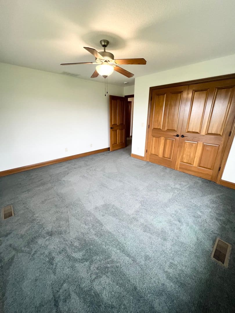Hoagland House: 13711 Hoagland Road