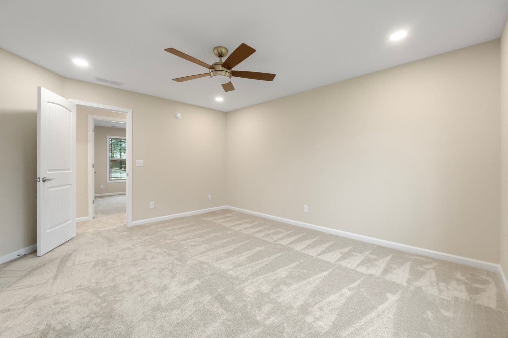 Fremont House: 305 E Toledo St