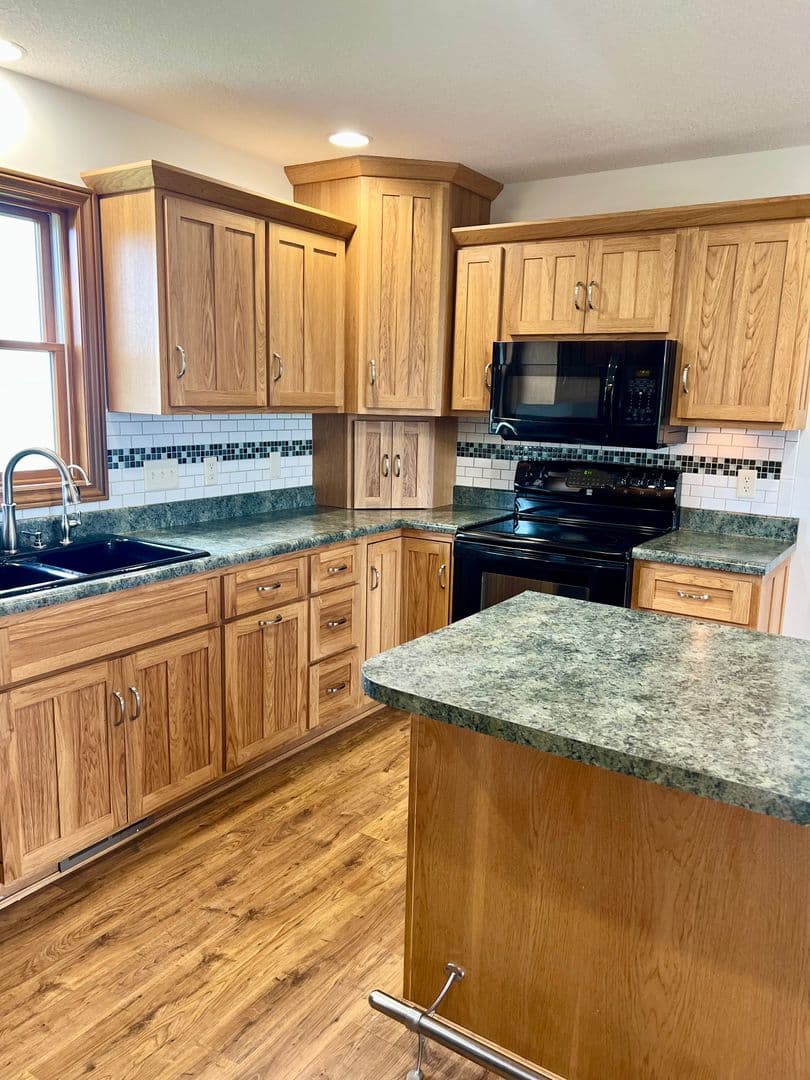 Hoagland House: 13711 Hoagland Road