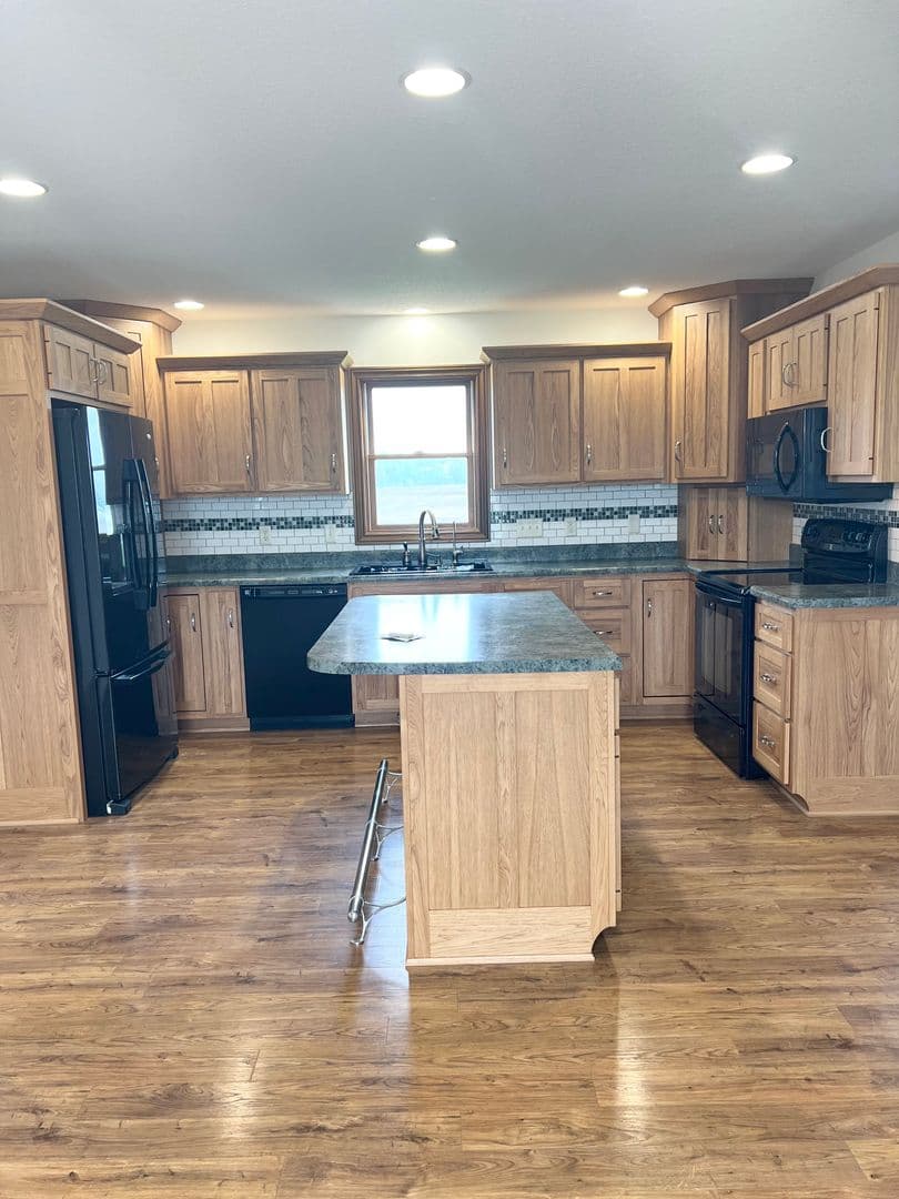 Hoagland House: 13711 Hoagland Road
