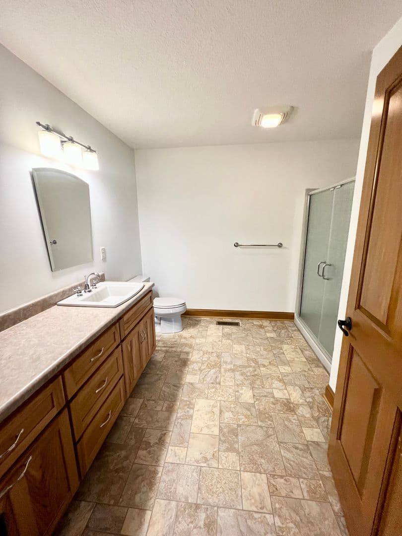 Hoagland House: 13711 Hoagland Road