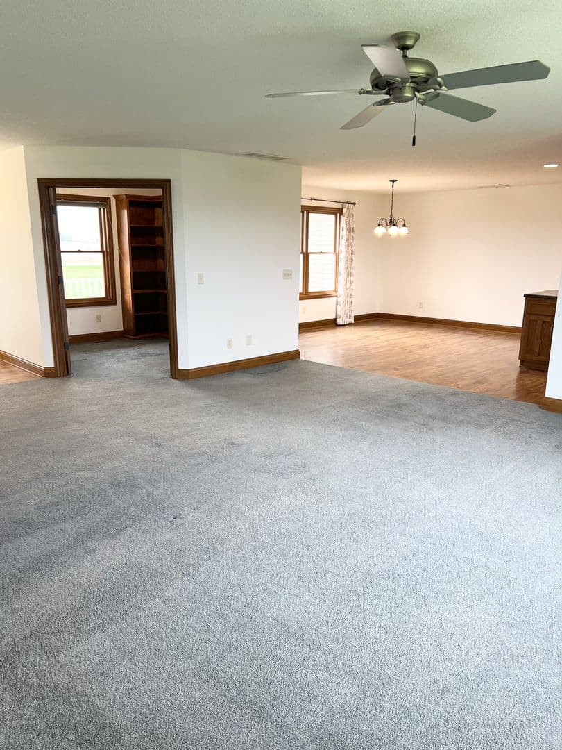 Hoagland House: 13711 Hoagland Road