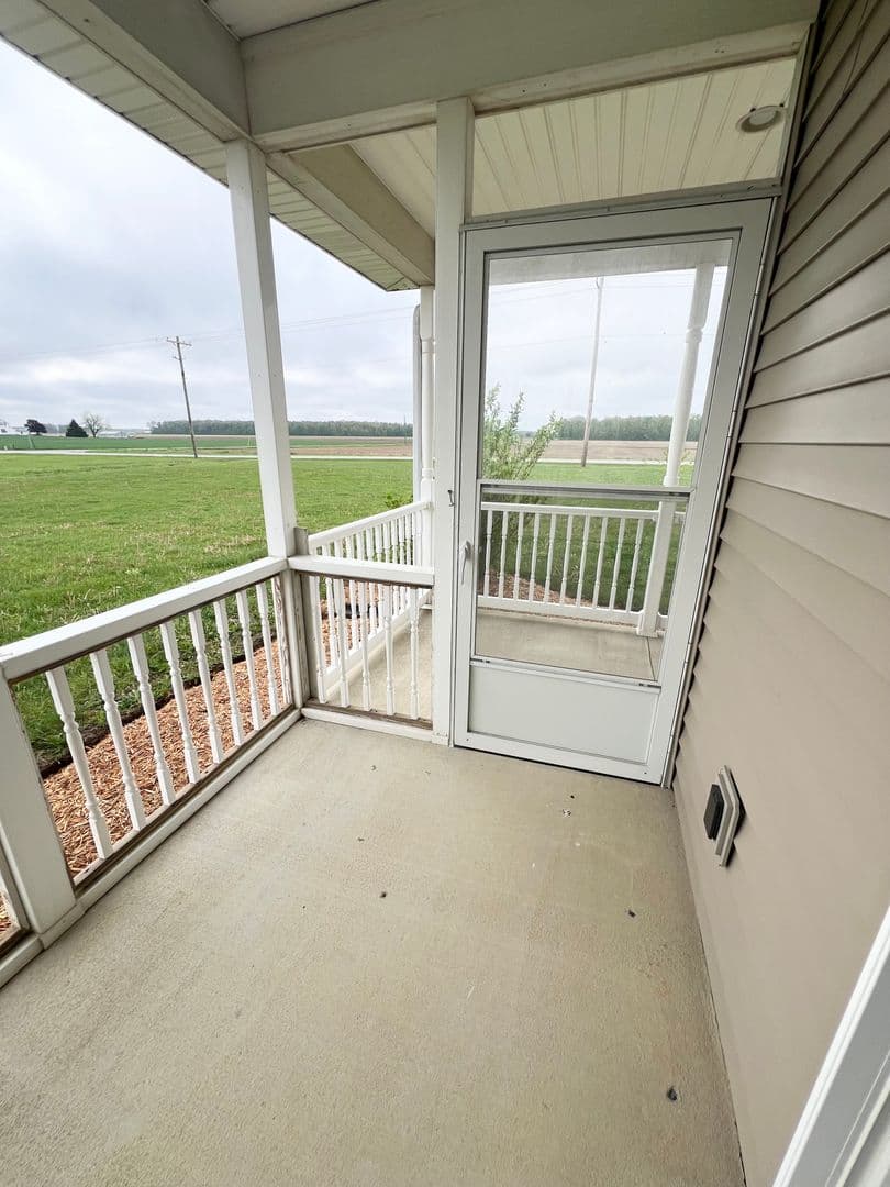 Hoagland House: 13711 Hoagland Road