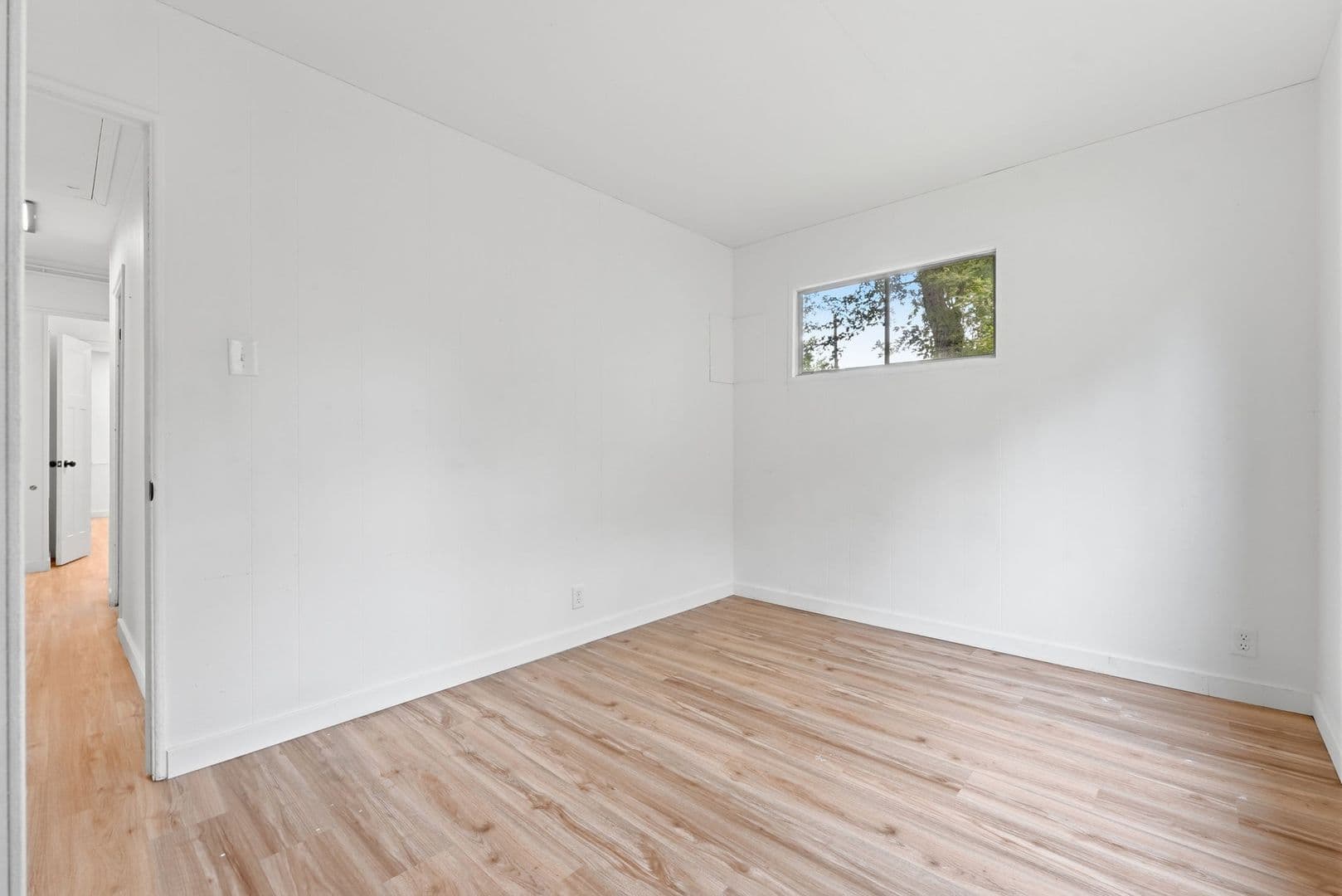 New Haven House: 528 Courtney Drive