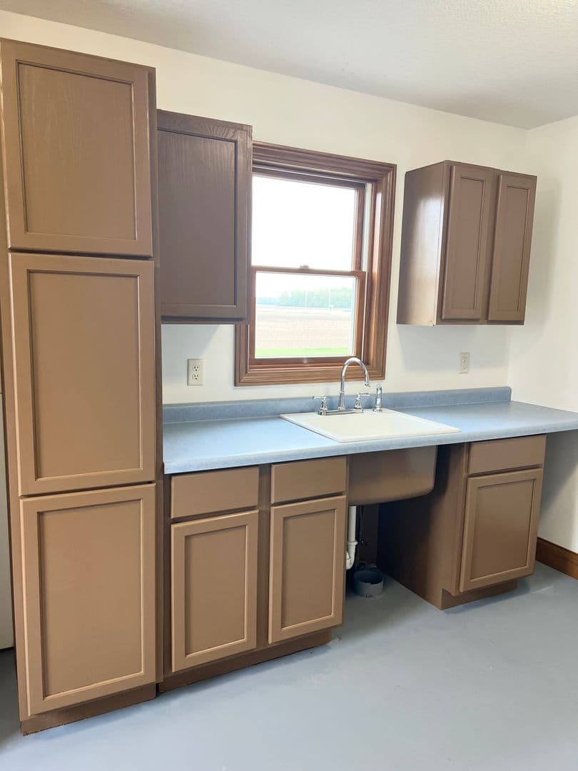 Hoagland House: 13711 Hoagland Road