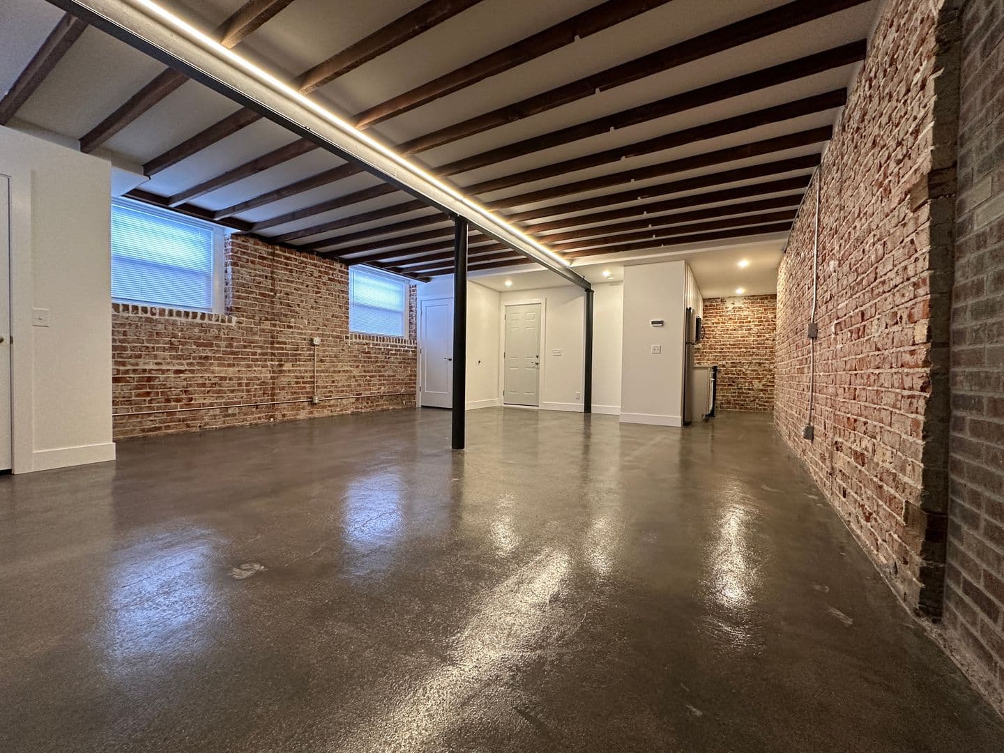 Omaha Apartment: 2754 Harney / 324 S 27th Avenue